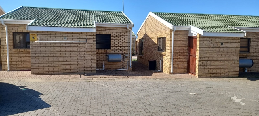 1 Bedroom Property for Sale in Wavecrest Eastern Cape